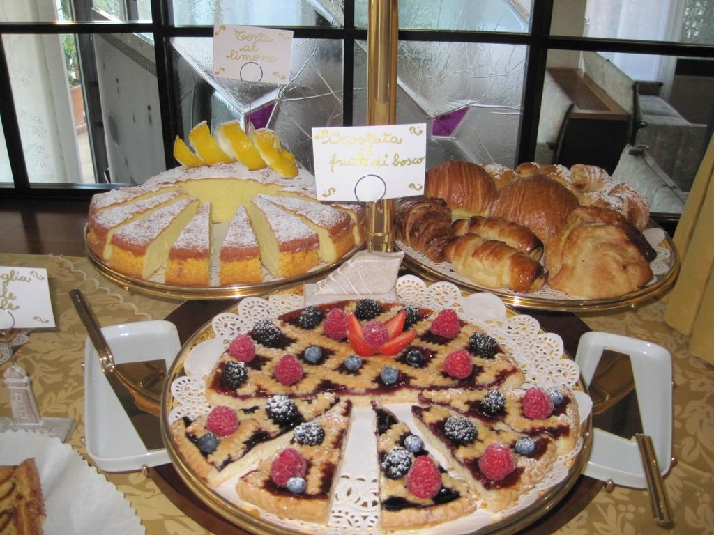 Hotel Matilde Марина ди Маса Екстериор снимка